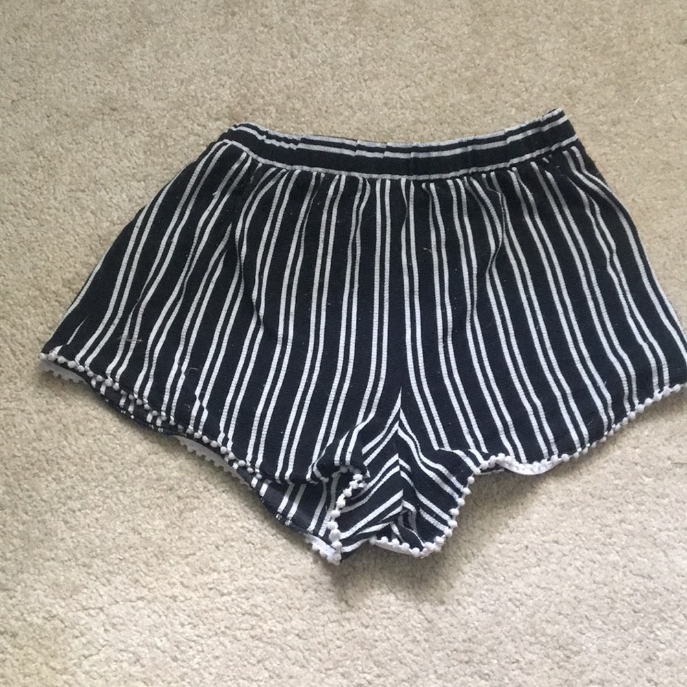 Iz girl byer black and white striped shorts